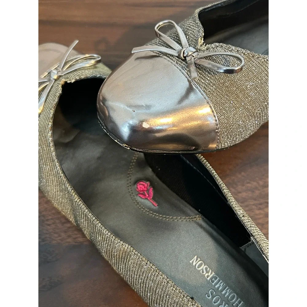 Ros Hommerson Tawnie Silver Metallic Bow Cap Toe Low Block Heel Pumps Womens 6WW